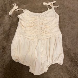 Kate Quinn bamboo tie bubble